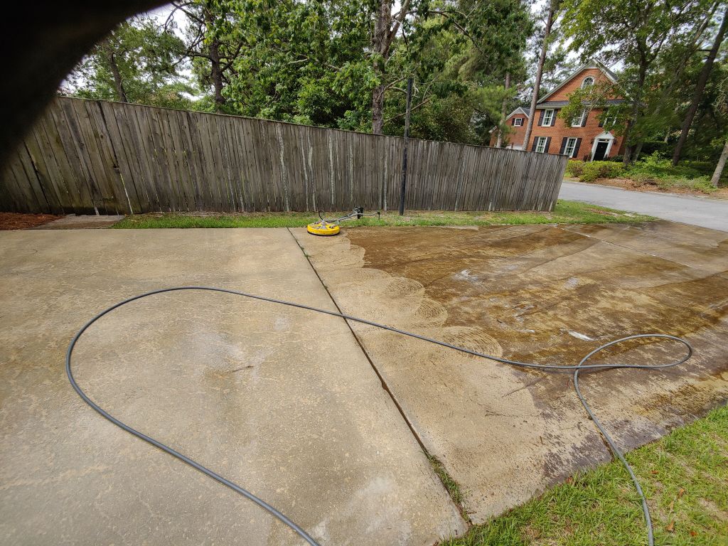 Driveway Cleaning in Columbia, SC